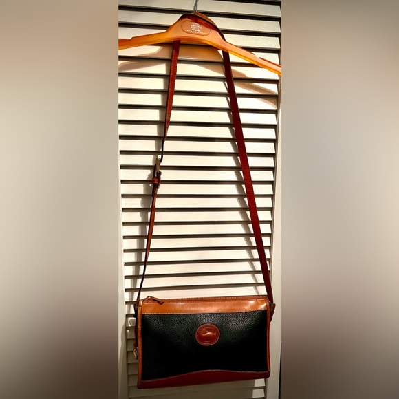 Beautiful Rare Dooney& Bourke Leather Crossbody Bag-Excellent Condition A2545458 - Picture 3 of 15